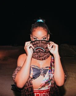 SPRAYGROUND® APPAREL+GEAR OFFENDED NECK WARMER